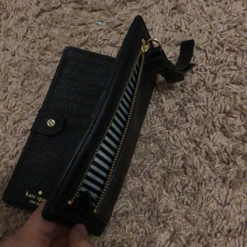 Kate Spade Wallet - Picture 6 of 6